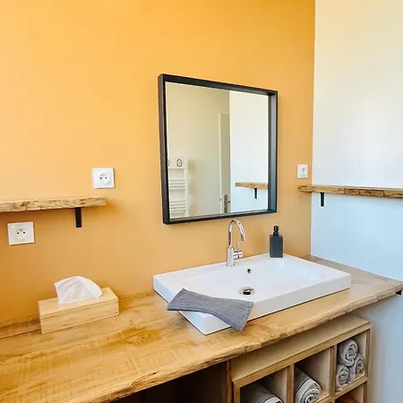 Nyaraló Maison Familiale Pres Du De Avec Terrasse Et Grand Parking - Fr-1-410-419 Mansigné