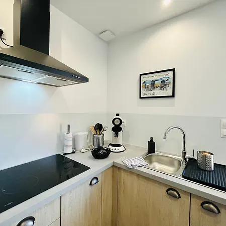 Maison Familiale Pres Du De Avec Terrasse Et Grand Parking - Fr-1-410-419 Mansigné