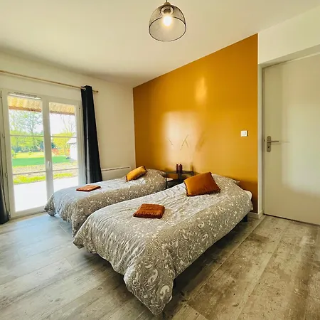 Maison Familiale Pres Du De Avec Terrasse Et Grand Parking - Fr-1-410-419 * Mansigné